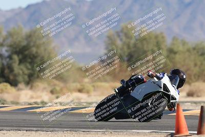 media/Oct-30-2025-Racers Edge (Thu) [[dabbdaf680]]/2-A Group/Session 5 (Turn 7)/